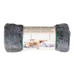 DGS Pet Products Itchy Witchy Essential Oils Blanket Medium Chocolate Truffle 30" x 40" x 0.5" (Color: Black, size: large)